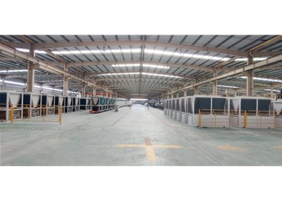 車間用空氣源熱泵+暖氣片，比集中供暖更省？